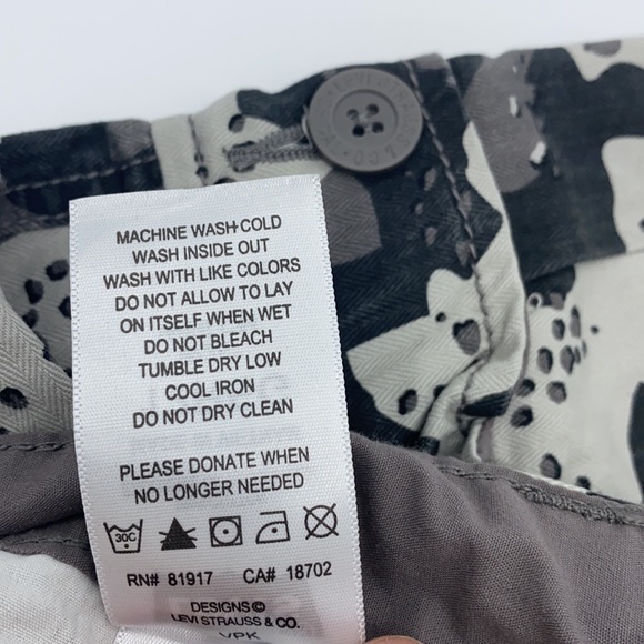 NWT Levi's Belted Cargo Shorts Boys Various Sizes - Picture 7 of 8